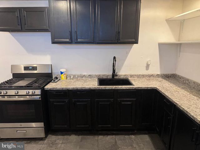 30 JERSEY ST, Trenton, NJ 08611