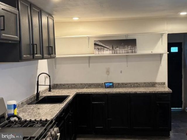 30 JERSEY ST, Trenton, NJ 08611