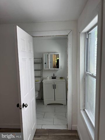30 JERSEY ST, Trenton, NJ 08611