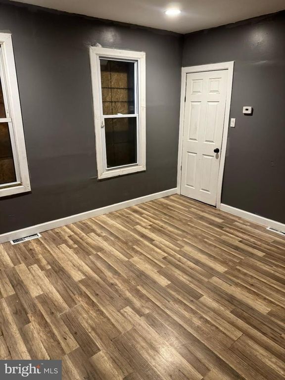 30 JERSEY ST, Trenton, NJ 08611