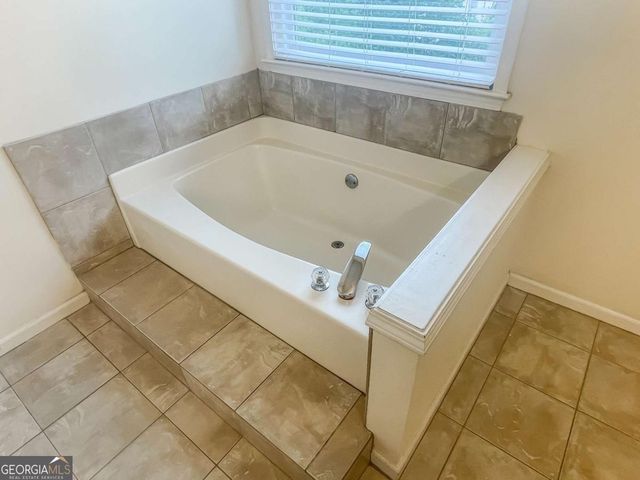 140 Calborne Court, Johns Creek, GA 30005