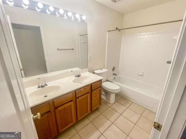 140 Calborne Court, Johns Creek, GA 30005