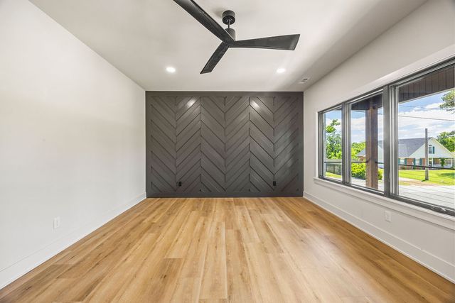 109 NE Honeycrisp Lane, Bentonville, AR 72712