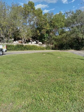 8191 Wiles Rd, Coral Springs, FL 33067