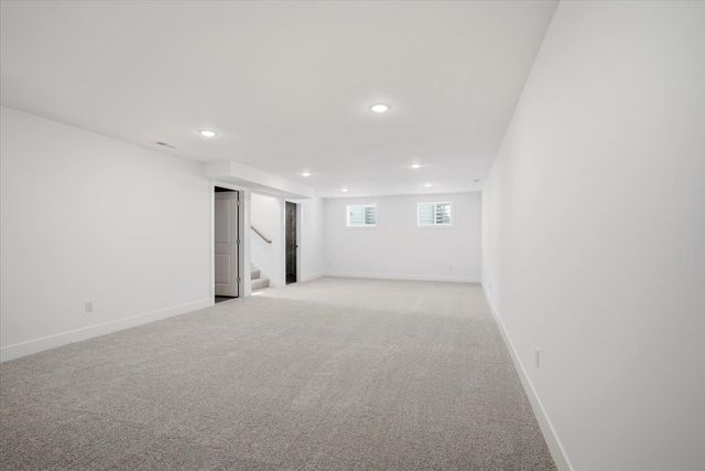 807 Verkler Court, Bloomington, IL 61704