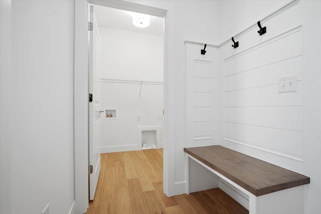 807 Verkler Court, Bloomington, IL 61704