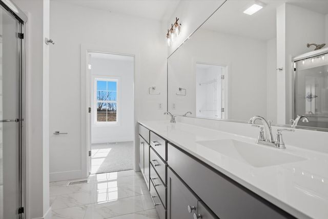 807 Verkler Court, Bloomington, IL 61704