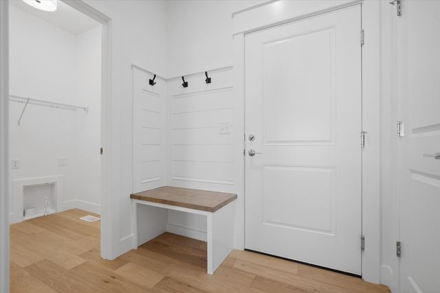 807 Verkler Court, Bloomington, IL 61704