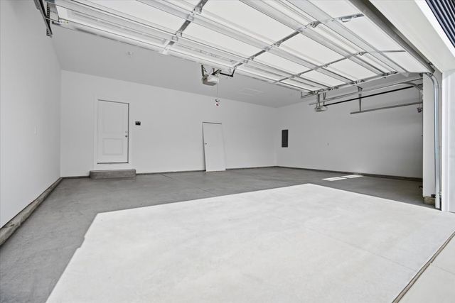 807 Verkler Court, Bloomington, IL 61704