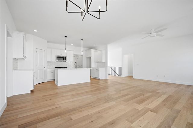 807 Verkler Court, Bloomington, IL 61704