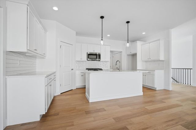 807 Verkler Court, Bloomington, IL 61704