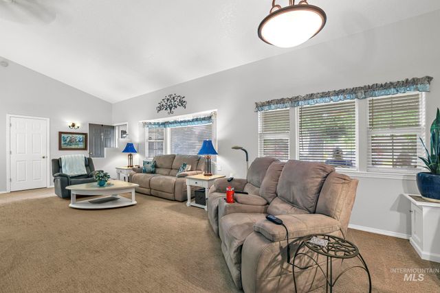 426 Bitterbrush Dr, Twin Falls, ID 83301