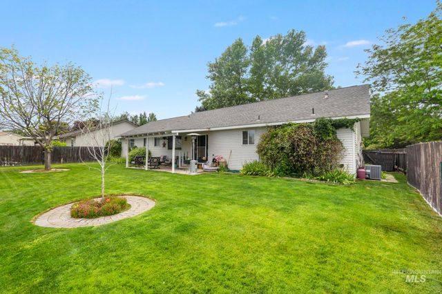 426 Bitterbrush Dr, Twin Falls, ID 83301