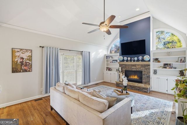 1065 Laurian Park Drive, Roswell, GA 30075