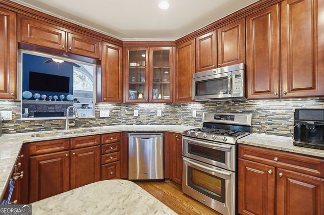 1065 Laurian Park Drive, Roswell, GA 30075