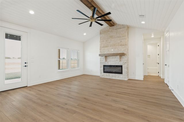 2485 Cottondale Road, Springtown, TX 76082