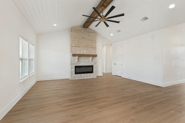 2485 Cottondale Road, Springtown, TX 76082