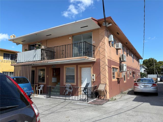 1125 SE 9th Ave 4, Hialeah, FL 33010