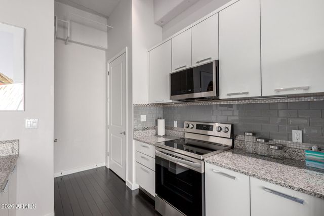 1 E LEXINGTON Avenue 1007, Phoenix, AZ 85012