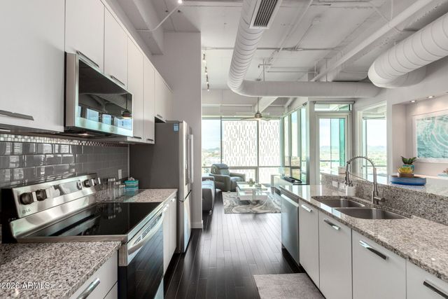 1 E LEXINGTON Avenue 1007, Phoenix, AZ 85012