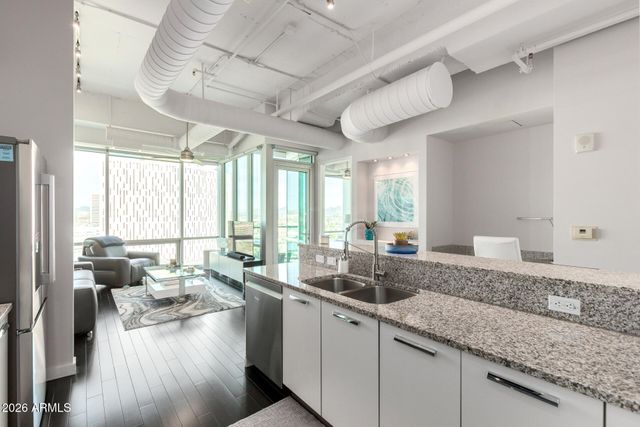 1 E LEXINGTON Avenue 1007, Phoenix, AZ 85012