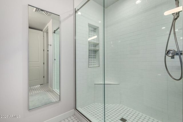 1 E LEXINGTON Avenue 1007, Phoenix, AZ 85012