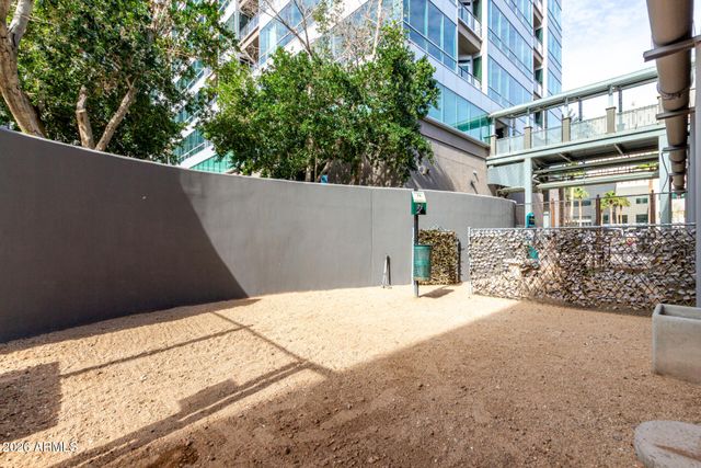 1 E LEXINGTON Avenue 1007, Phoenix, AZ 85012