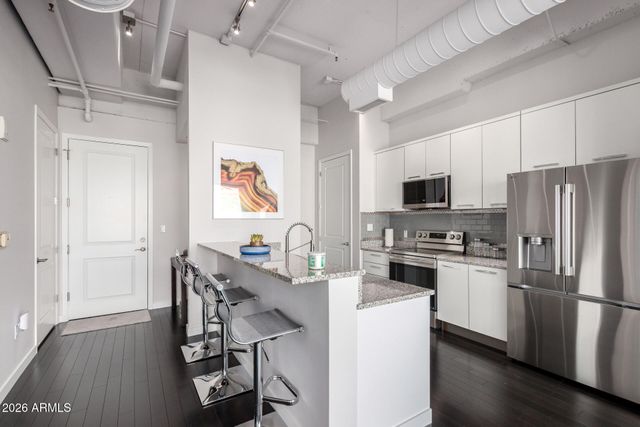 1 E LEXINGTON Avenue 1007, Phoenix, AZ 85012