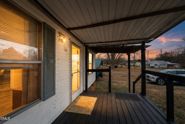 128 N State Street, Haw River, NC 27258