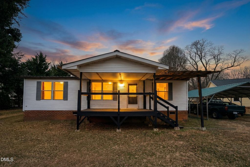 128 N State Street, Haw River, NC 27258