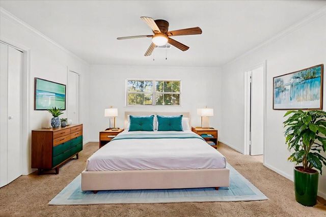 105 Alice Street, Anahuac, TX 77514