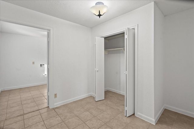 105 Alice Street, Anahuac, TX 77514