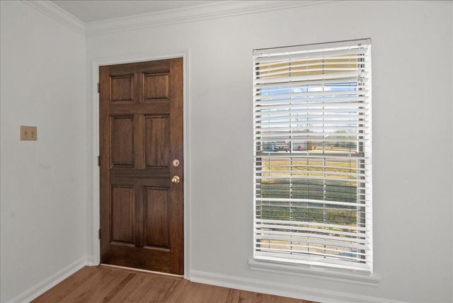 105 Alice Street, Anahuac, TX 77514