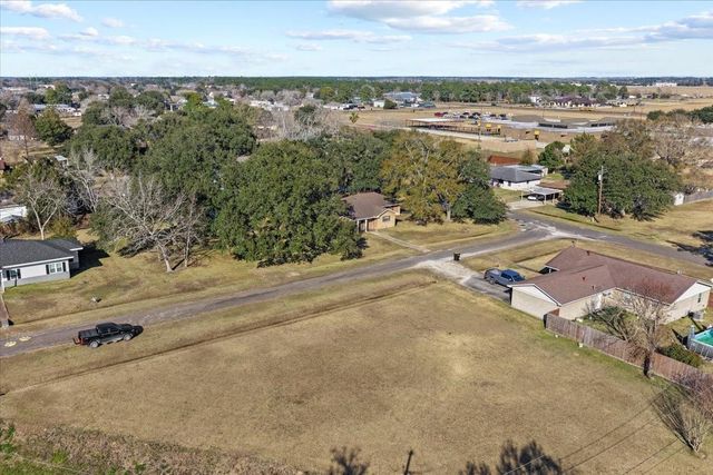 105 Alice Street, Anahuac, TX 77514