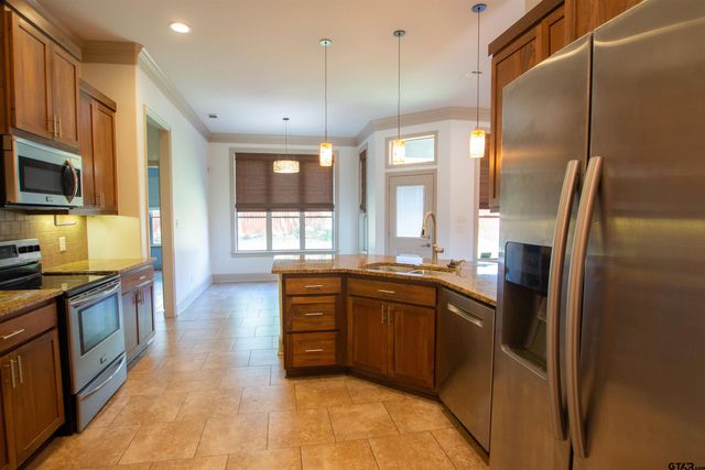 7361 Flat Rock Ln, Tyler, TX 75703