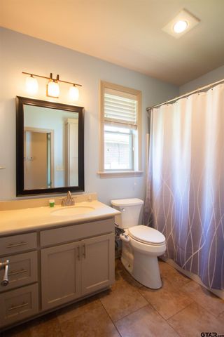 7361 Flat Rock Ln, Tyler, TX 75703