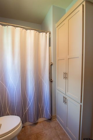 7361 Flat Rock Ln, Tyler, TX 75703