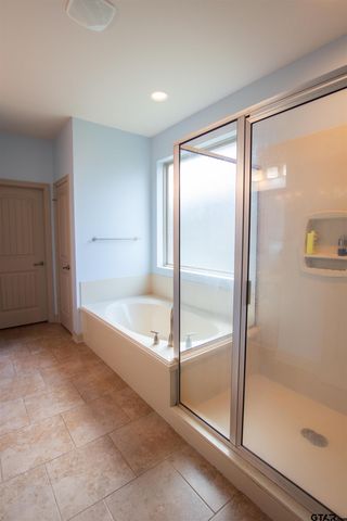 7361 Flat Rock Ln, Tyler, TX 75703