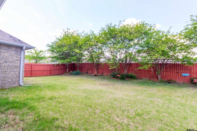 7361 Flat Rock Ln, Tyler, TX 75703