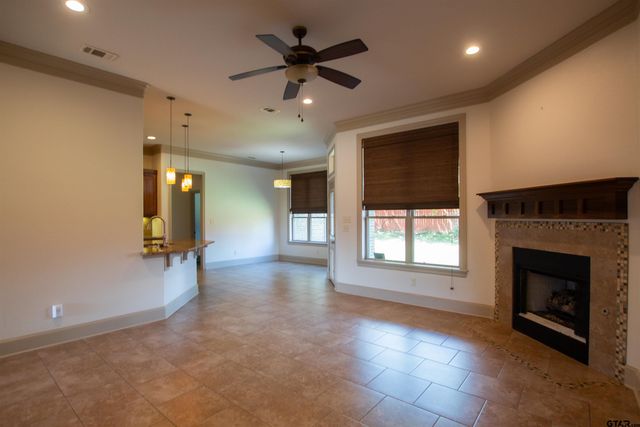 7361 Flat Rock Ln, Tyler, TX 75703