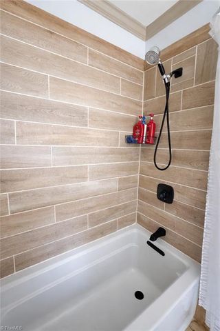 302 Country Lane, King, NC 27021