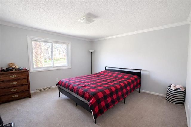 302 Country Lane, King, NC 27021