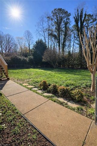 302 Country Lane, King, NC 27021