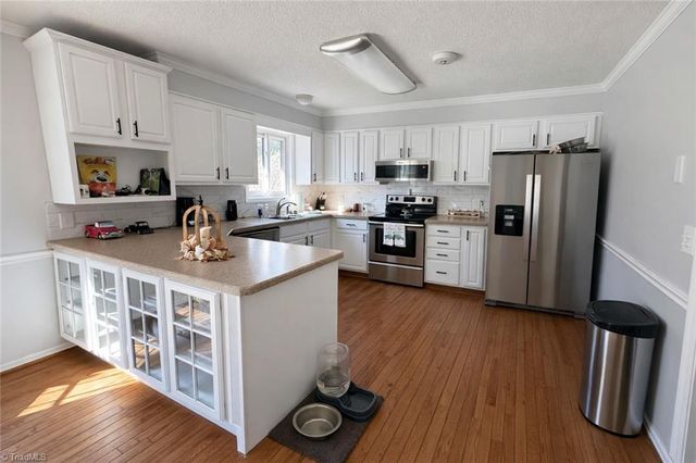 302 Country Lane, King, NC 27021