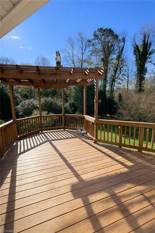 302 Country Lane, King, NC 27021