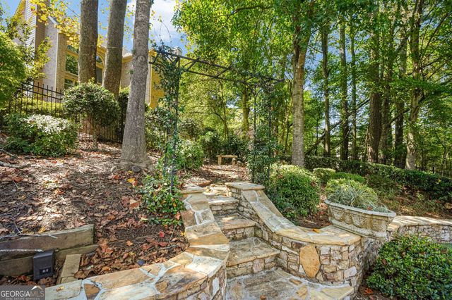 10376 Royal Terrace, Alpharetta, GA 30022