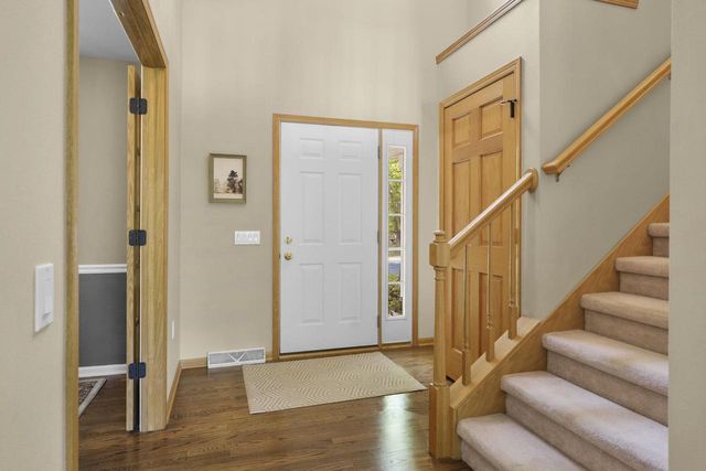5507 Grassland Trail, Middleton, WI 53562