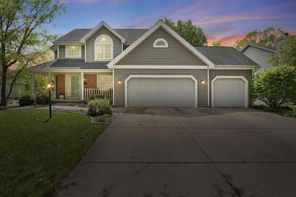 5507 Grassland Trail, Middleton, WI 53562