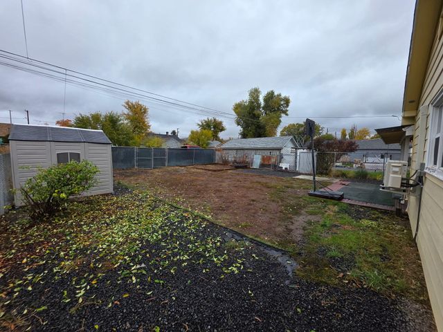 2513 Wantland Avenue, Klamath Falls, OR 97601