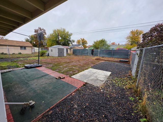 2513 Wantland Avenue, Klamath Falls, OR 97601
